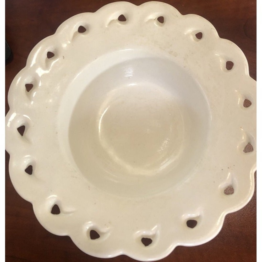 Vintage California Pottery USA Scalloped Lace CANDY DISH BOWL White